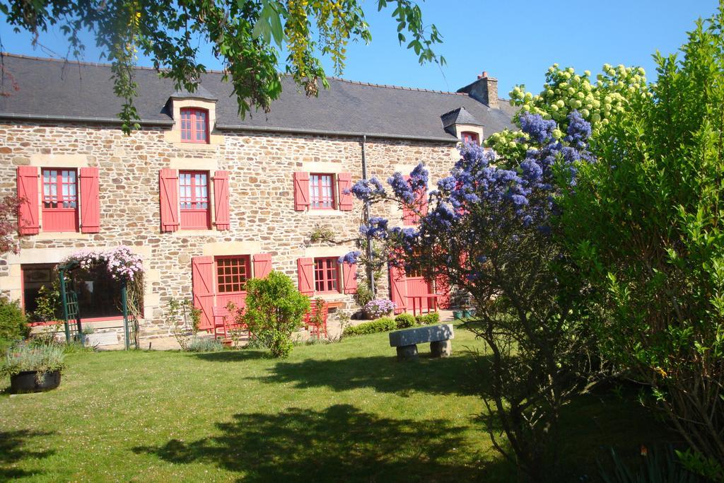 Bed and Breakfast Au Jardin D'Eloïse à Tremereuc Extérieur photo