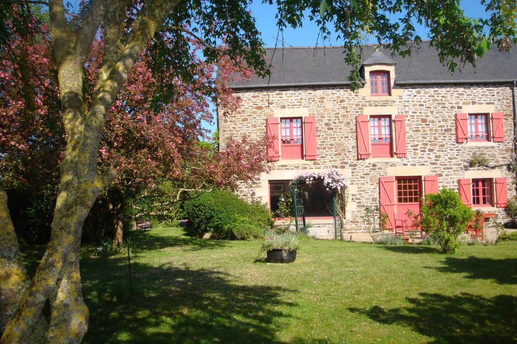 Bed and Breakfast Au Jardin D'Eloïse à Tremereuc Extérieur photo